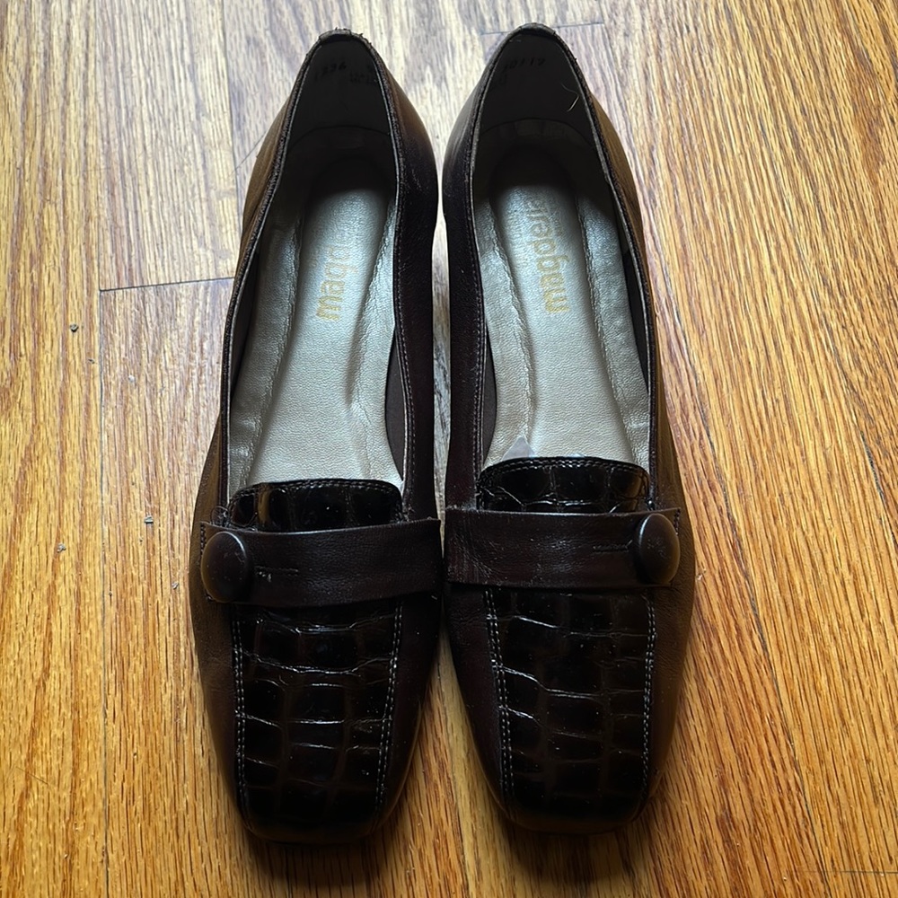 Brown California Magdensians Flats with Buckle (9.5)